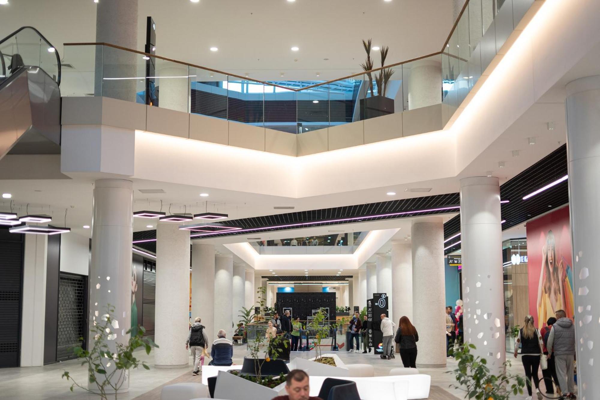 Апартаменти Sky Deluxe 3 Fitness & Spa Скоп'є Екстер'єр фото